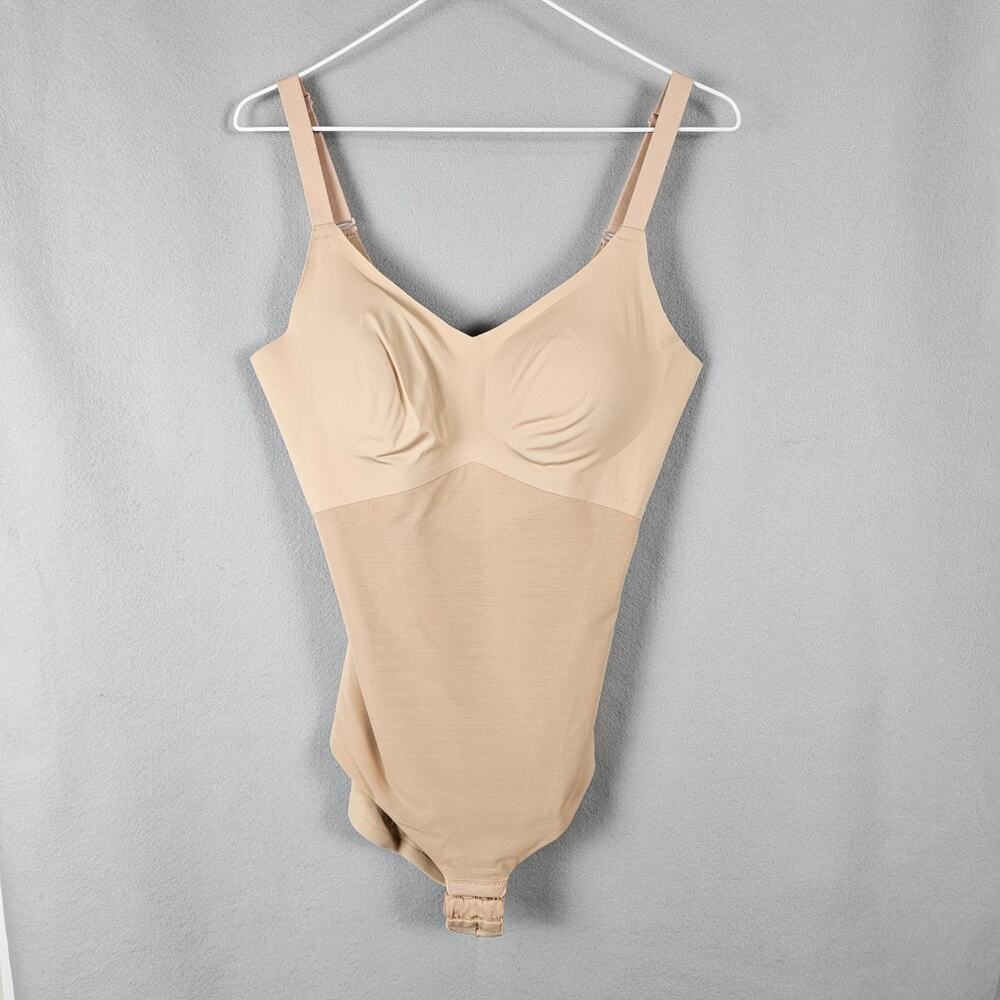 Honeylove LiftWear Cami Bodysuit Sand Size Large L Wireless Light Padding Shape